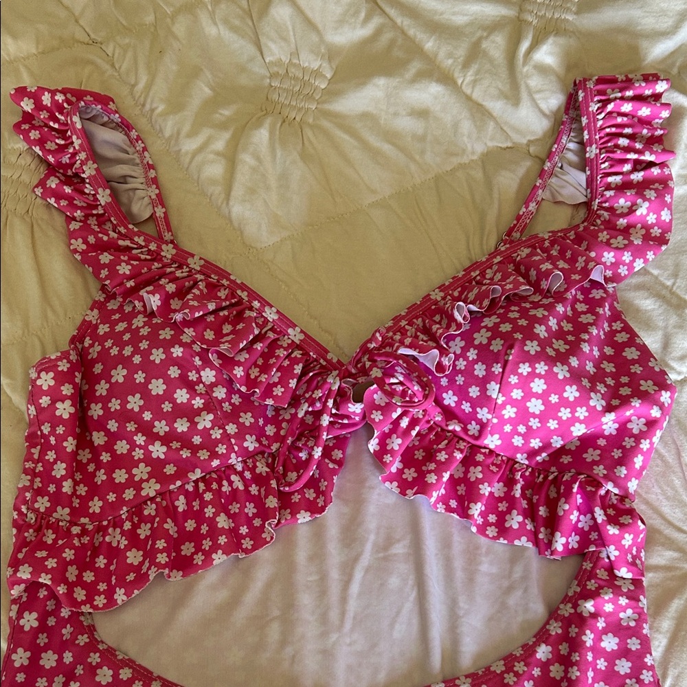 Pink Floral Ruffle One-Piece Swimsuit - Picture 3 of 5